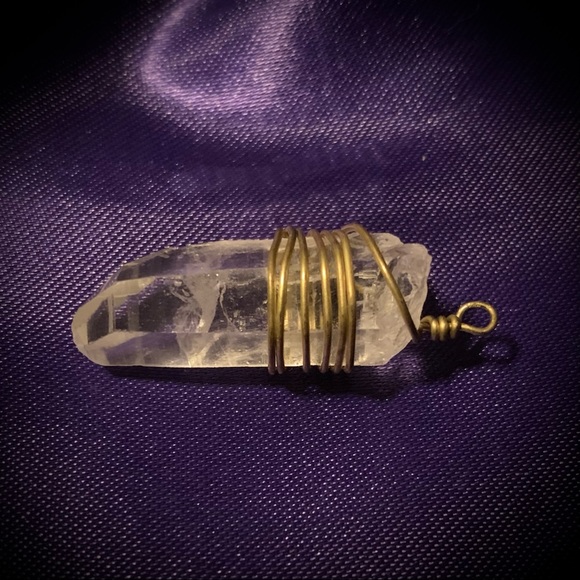 Vintage Quartz Wire Wrapped Pendant - Picture 10 of 14